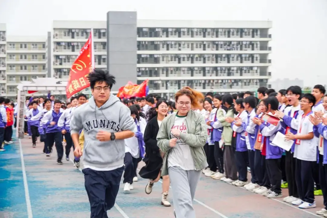 中考百日冲刺 || 少年策马驭长风,笃志逐梦上春山-第29张图片-四季读书网