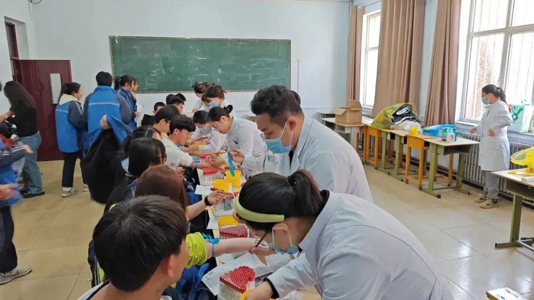 高考动态 | 我校高三学生高考体检工作顺利结束-第2张图片-四季读书网 高考动态 | 我校高三学生高考体检工作顺利结束-第2张图片-四季读书网