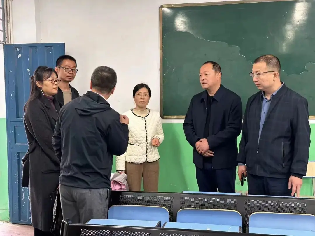莆田市教育局领导深入莆田第十三中学检查高考考点准备工作-第5张图片-四季读书网