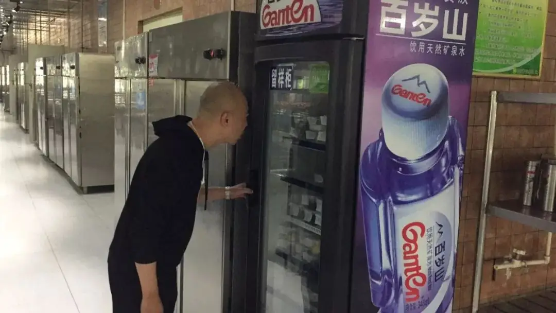 康巴什区市场监督管理局圆满完成“护航高考”食品安全保障任务-第5张图片-四季读书网 康巴什区市场监督管理局圆满完成“护航高考”食品安全保障任务-第5张图片-四季读书网