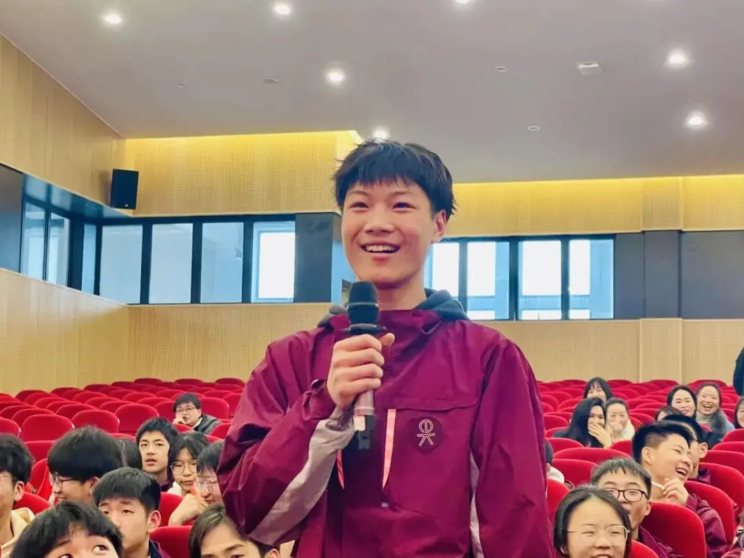 【中考誓师大会】浴血奋战一百天,笑傲人生看世界-第20张图片-四季读书网 【中考誓师大会】浴血奋战一百天,笑傲人生看世界-第20张图片-四季读书网