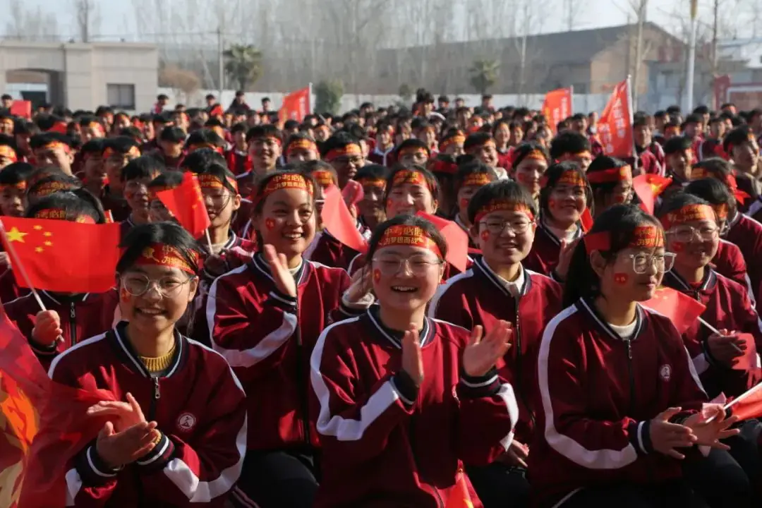 百日冲刺战中考 青春无悔谱华章——商丘市汉梁中学九年级2024届迎中考百日誓师大会-第19张图片-四季读书网