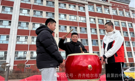 百日誓师战中考.乘风破浪正当时——克山县第四中学校2024中考百日誓师大会-第11张图片-四季读书网 百日誓师战中考.乘风破浪正当时——克山县第四中学校2024中考百日誓师大会-第11张图片-四季读书网