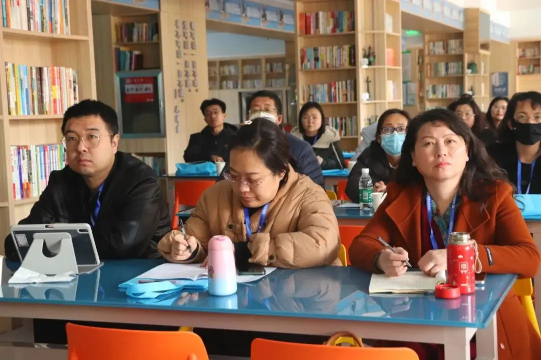 2024届高考情景化命题趋势分析暨高三提质增分策略研讨会在衡水十三中举行-第26张图片-四季读书网
