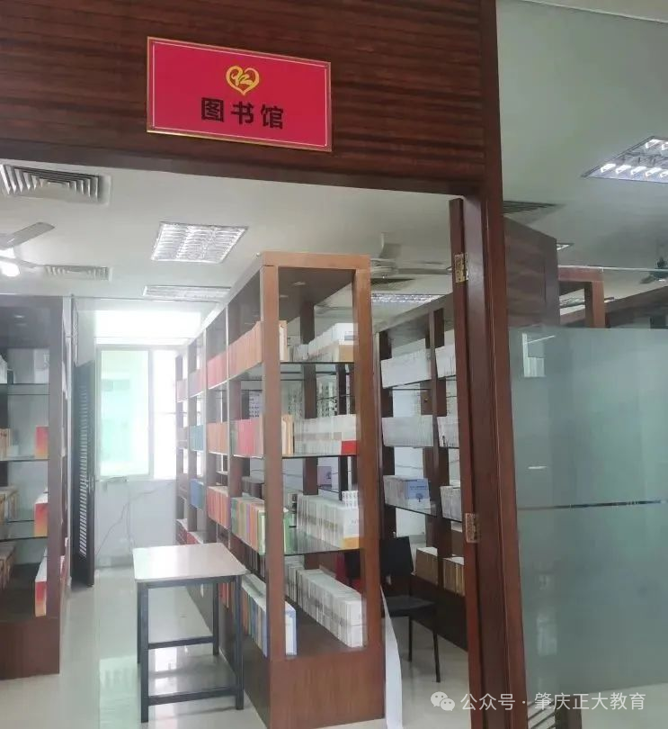 高考复读选择新视角,带你走近我们!-第16张图片-四季读书网