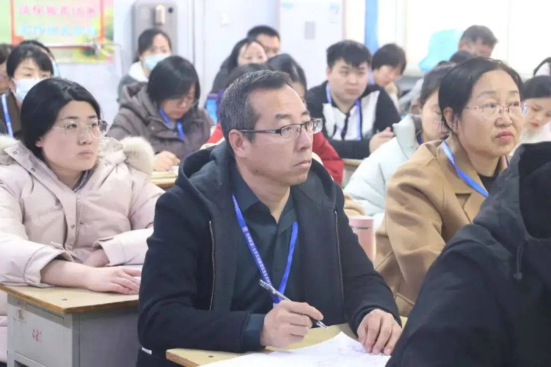 2024届高考情景化命题趋势分析暨高三提质增分策略研讨会在衡水十三中举行-第30张图片-四季读书网