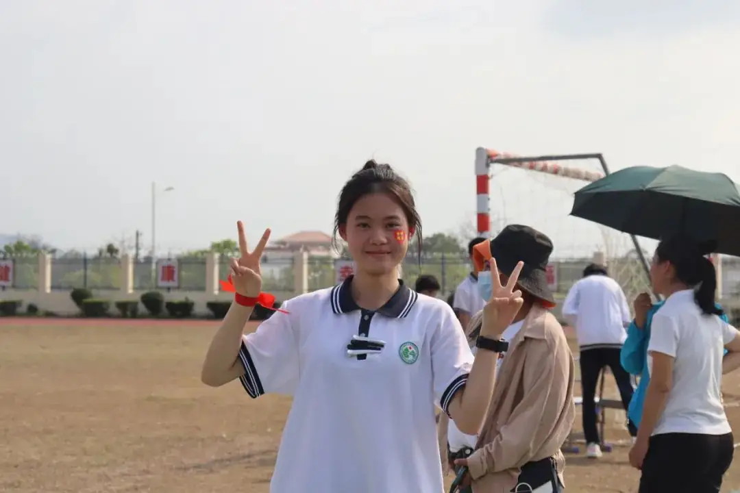 决战中考  我必成功——昌江黎族自治县思源实验学校2024年决战中考百日冲刺誓师大会-第41张图片-四季读书网