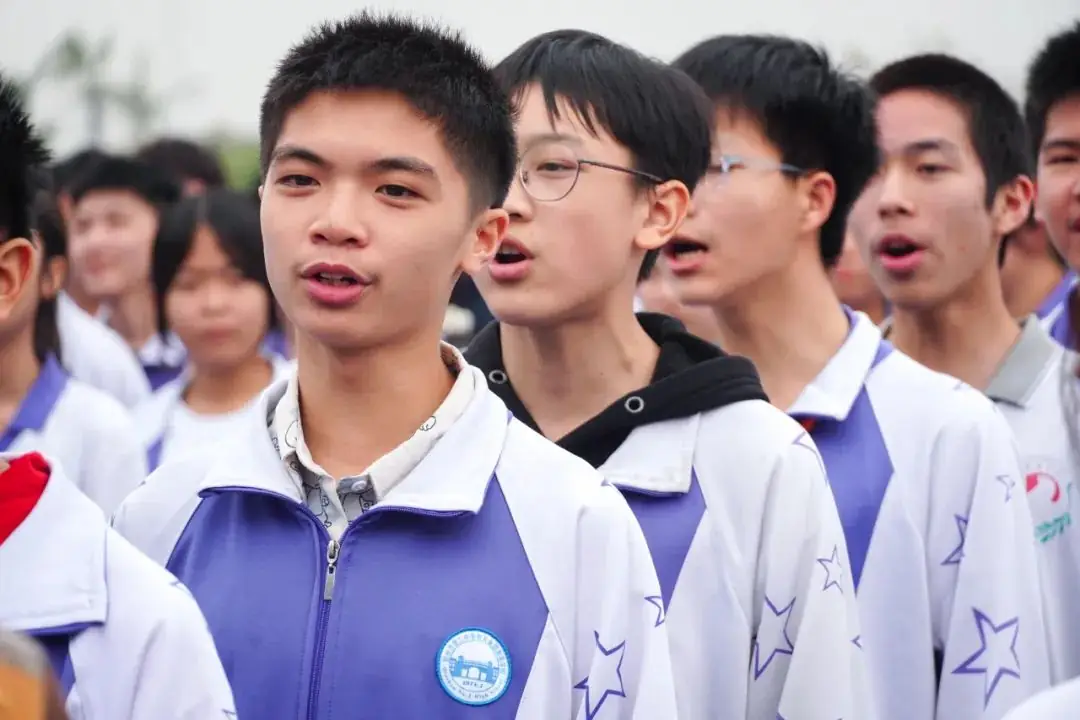 中考百日冲刺 || 少年策马驭长风,笃志逐梦上春山-第20张图片-四季读书网