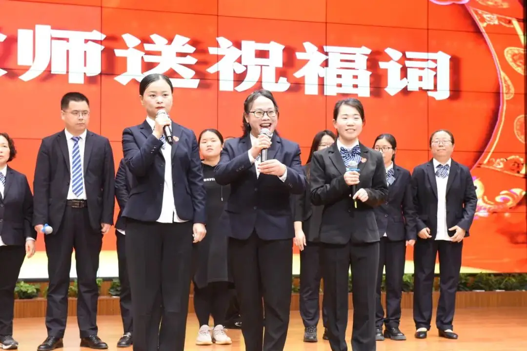 【展华动态】决战中考 拼搏未来——深圳市展华实验学校2024届中考百日誓师大会-第22张图片-四季读书网