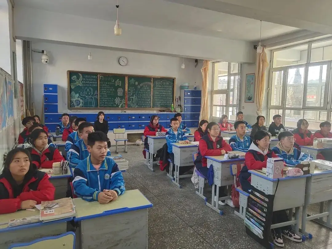 杰出校友携手筑梦 踔厉奋发决胜高考——清华大学岳骞教授莅临母校励志报告暨2021级高考誓师大会-第8张图片-四季读书网