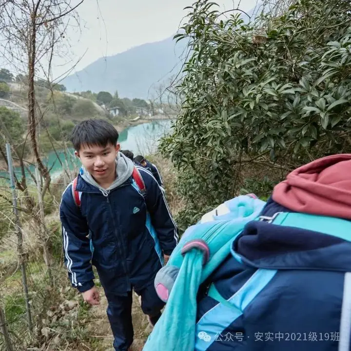 沧海登峰砺意志,中考逐梦展风华——沧海中队大罗山远足暨中考百日誓师活动小记 第44张 沧海登峰砺意志,中考逐梦展风华——沧海中队大罗山远足暨中考百日誓师活动小记 第44张