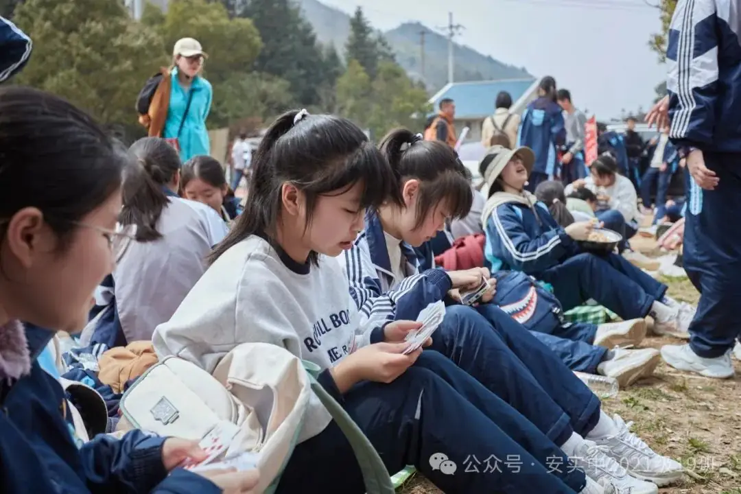 沧海登峰砺意志,中考逐梦展风华——沧海中队大罗山远足暨中考百日誓师活动小记 第133张 沧海登峰砺意志,中考逐梦展风华——沧海中队大罗山远足暨中考百日誓师活动小记 第133张