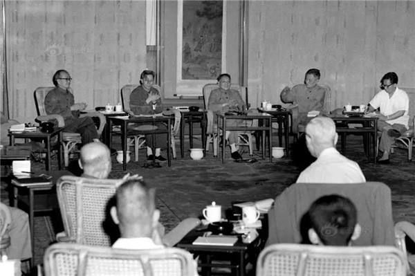 珍贵档案!1977,高考恢复全过程-第2张图片-四季读书网