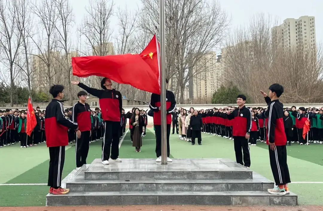 决战中考誓师日 逐梦未来金榜时 ——濮阳市华龙区华美学校举行2024届中考百日冲刺誓师大会-第8张图片-四季读书网 决战中考誓师日 逐梦未来金榜时 ——濮阳市华龙区华美学校举行2024届中考百日冲刺誓师大会-第8张图片-四季读书网