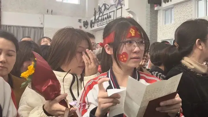 “热辣滚烫”迎中考,“龙马精神”战百日|呼市实验东河-第39张图片-四季读书网