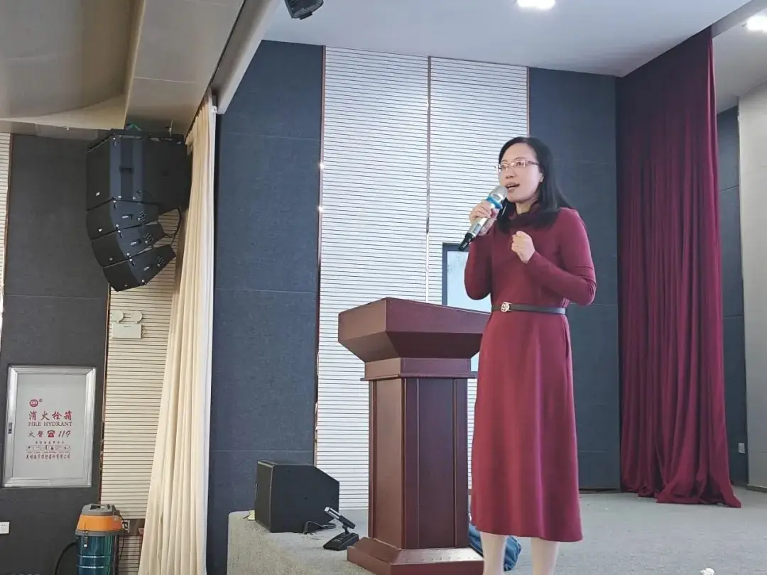 【云大帮扶】静心减压 中考不惧丨昆一中富民学校(黎明学校)开展学生心理健康讲座-第3张图片-四季读书网