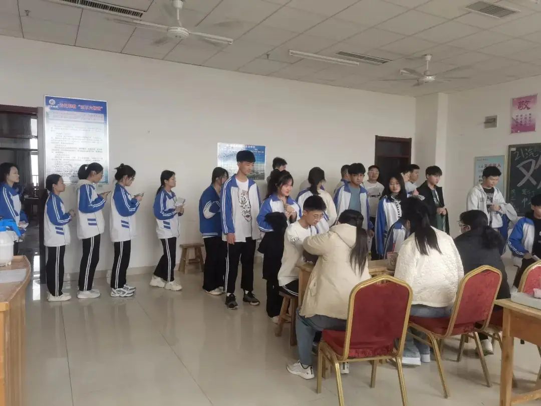 筑梦高考 健康护航——庆云云天中学2021级高考学生体检工作进行中-第3张图片-四季读书网