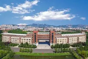 潍坊医学院成人高考毕业证书样本-第2张图片-四季读书网