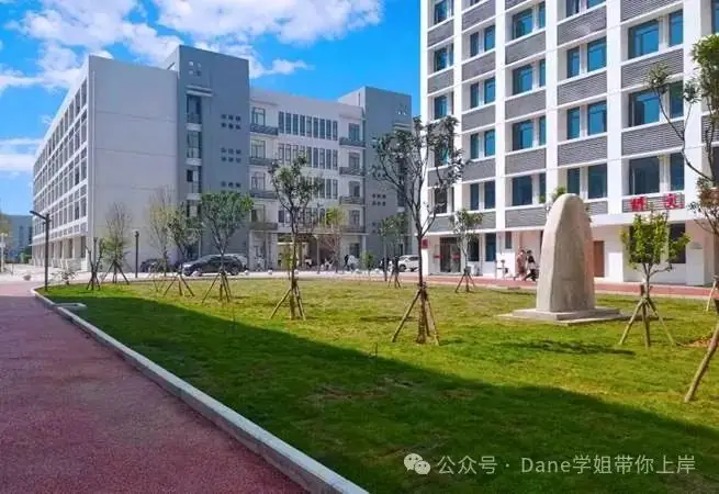 武汉市初中生中考成绩300分左右,能上的中职有哪些?-第6张图片-四季读书网 武汉市初中生中考成绩300分左右,能上的中职有哪些?-第6张图片-四季读书网