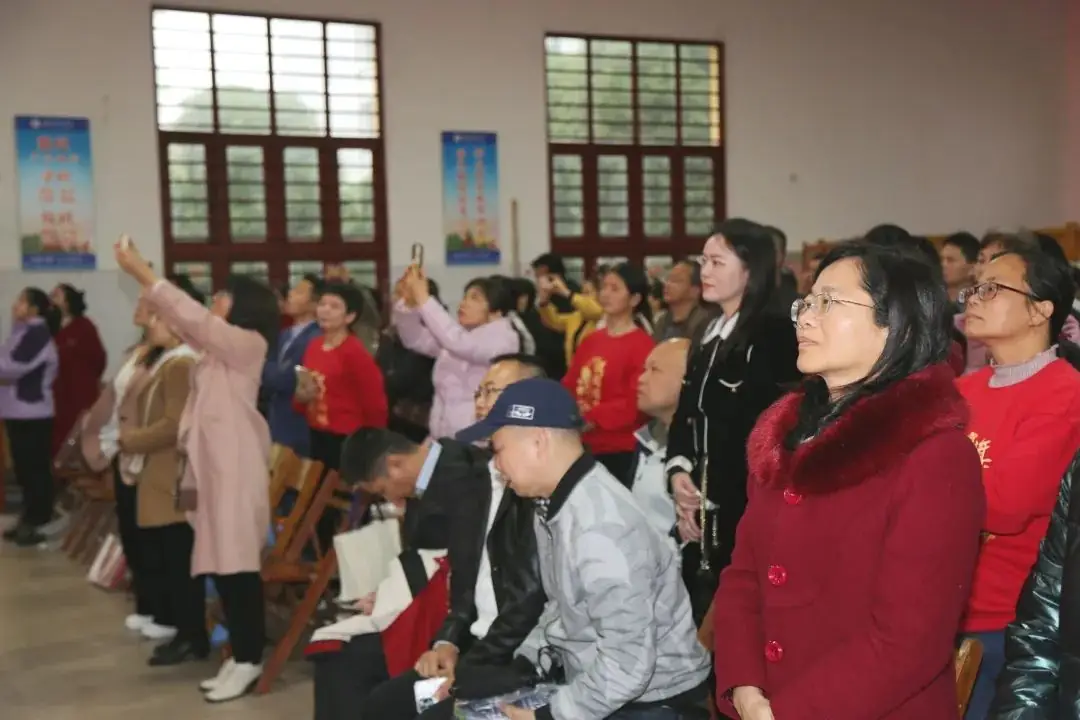 决战中考,武鸣高中初中班2024届百日誓师大会火热召开 第11张 决战中考,武鸣高中初中班2024届百日誓师大会火热召开 第11张