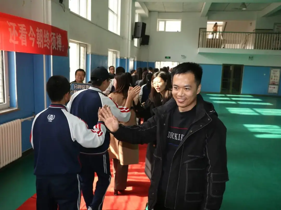 “热辣滚烫”迎中考,“龙马精神”战百日|呼市实验东河-第47张图片-四季读书网