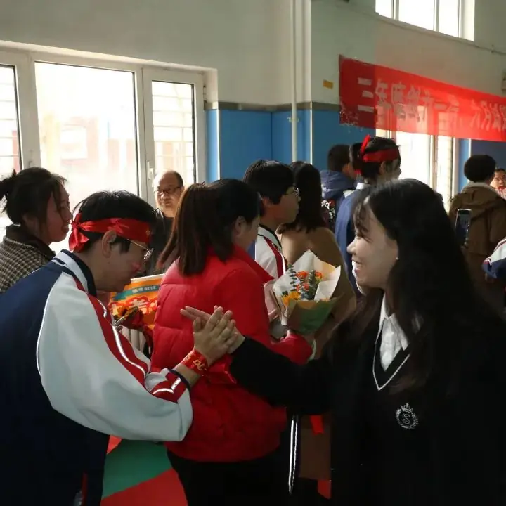“热辣滚烫”迎中考,“龙马精神”战百日|呼市实验东河-第51张图片-四季读书网