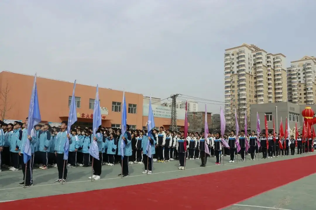 【2024高考备战】同心筑梦战高考,奋楫远航誓凯旋——我校2021级誓师大会纪实-第8张图片-四季读书网