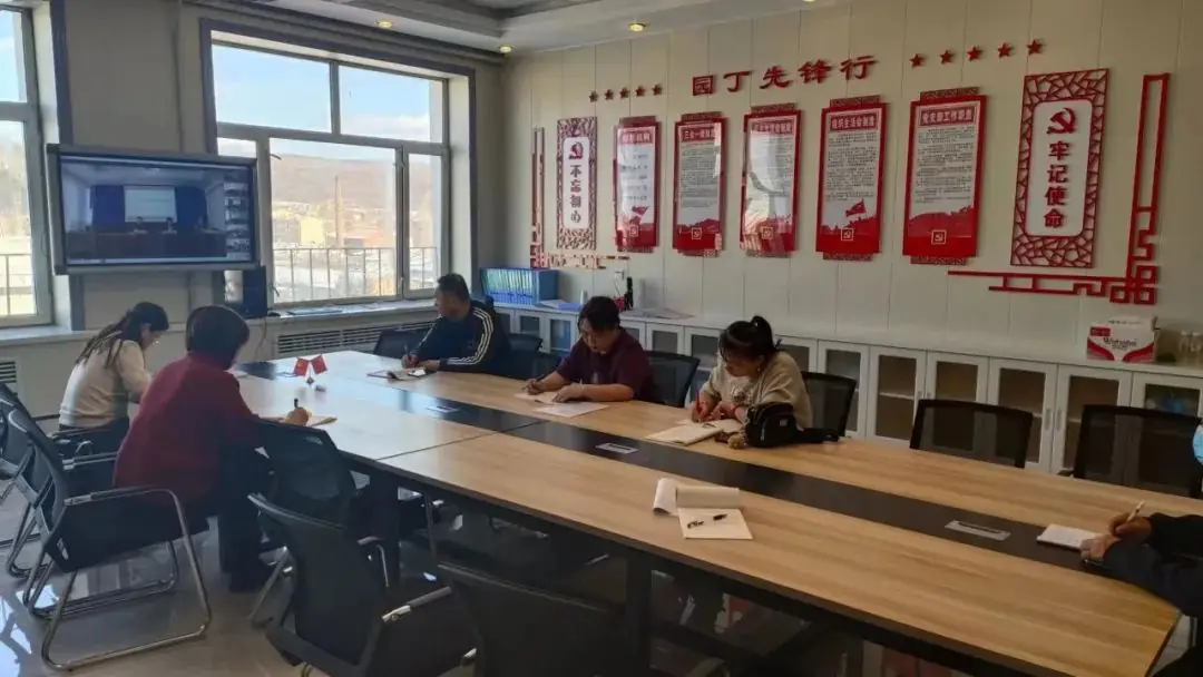 呼中区第一中学深入学习《全区中考改革质量分析会》内容-第3张图片-四季读书网