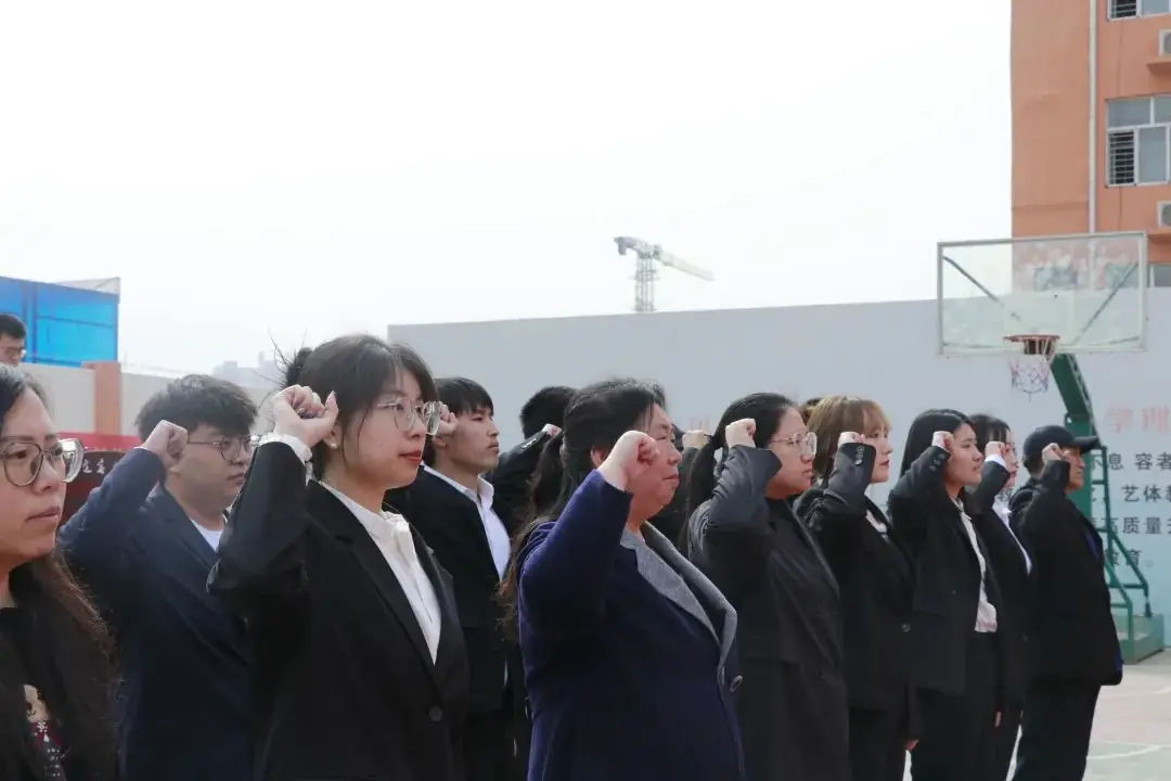 【2024高考备战】同心筑梦战高考,奋楫远航誓凯旋——我校2021级誓师大会纪实-第14张图片-四季读书网