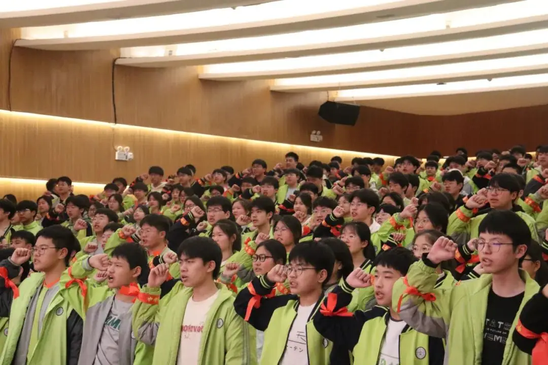 筑梦百日 决战中考——柘城县新城学校八九年级中考百日誓师大会-第28张图片-四季读书网