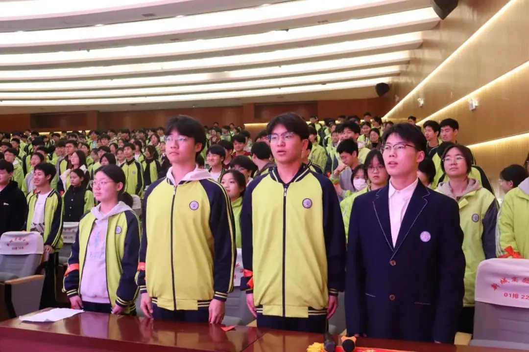 筑梦百日 决战中考——柘城县新城学校八九年级中考百日誓师大会-第10张图片-四季读书网