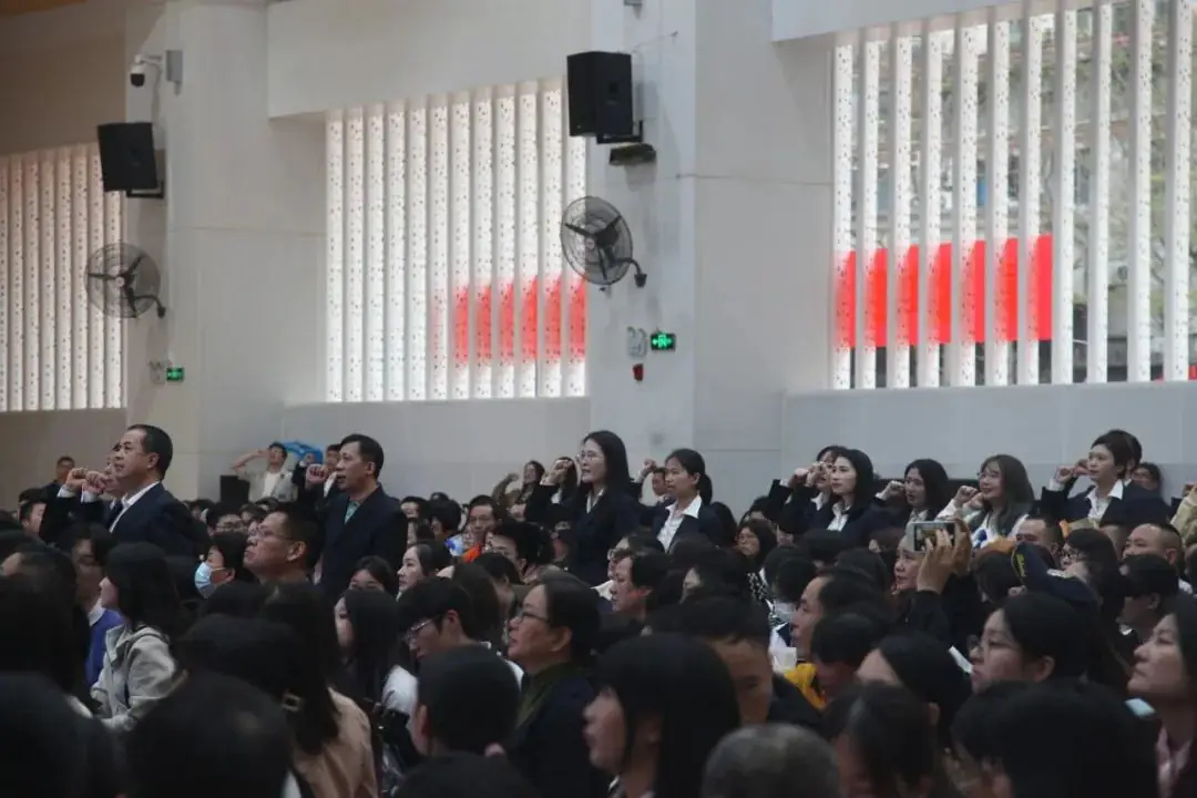 决战高考 拼搏未来|深圳市艺术高中成人礼暨高考百日誓师大会顺利举办-第29张图片-四季读书网