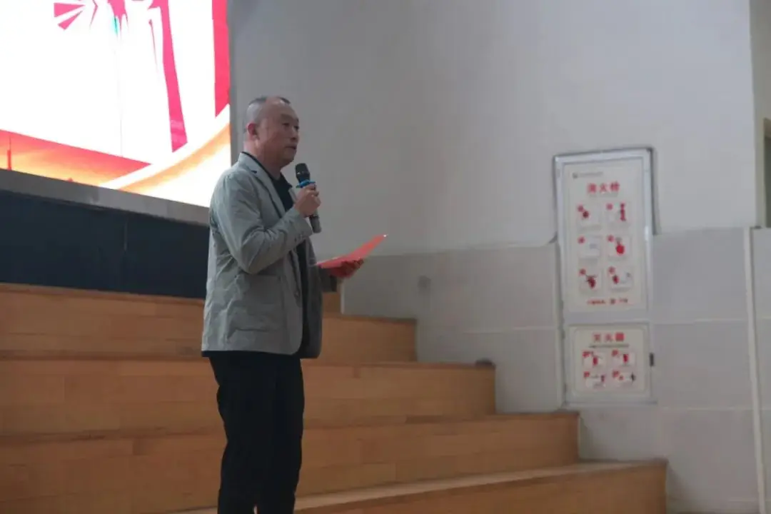 决战高考 拼搏未来|深圳市艺术高中成人礼暨高考百日誓师大会顺利举办-第33张图片-四季读书网