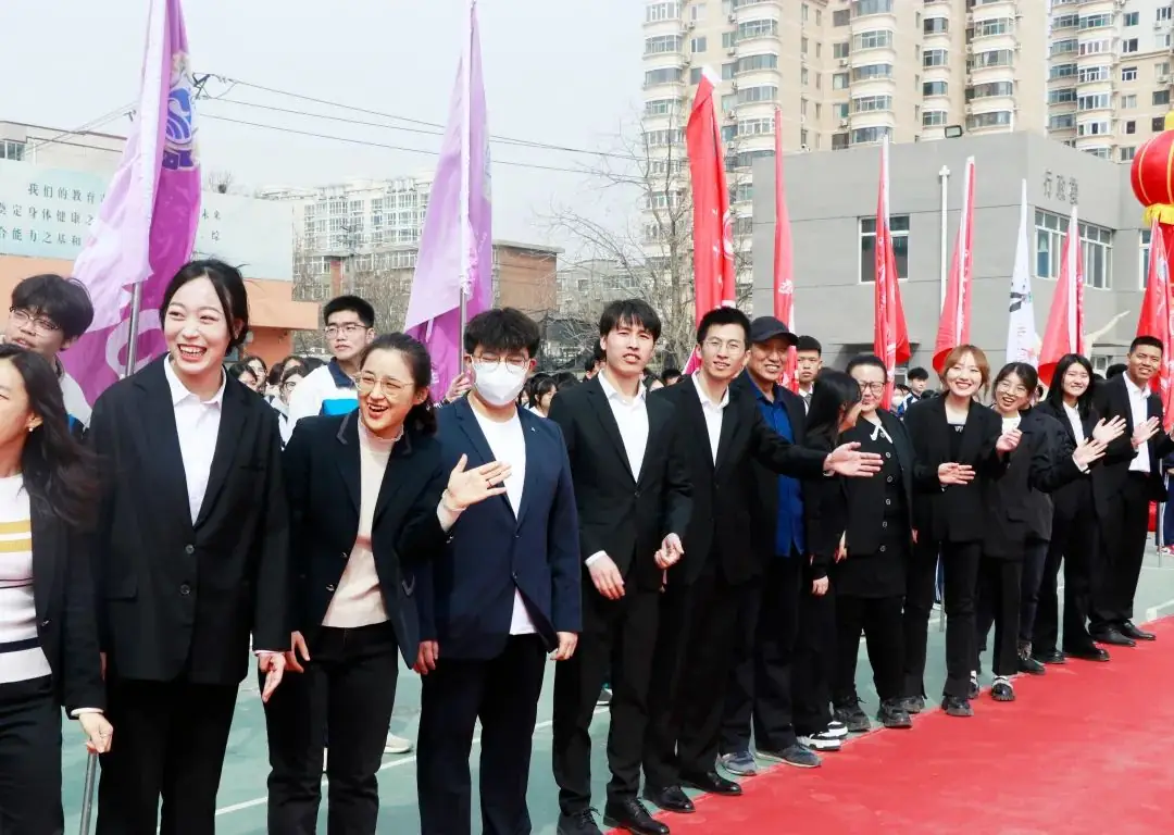 【2024高考备战】同心筑梦战高考,奋楫远航誓凯旋——我校2021级誓师大会纪实-第42张图片-四季读书网