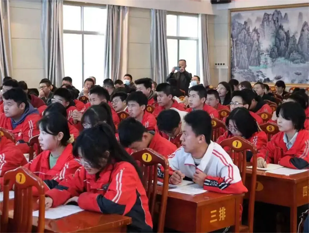 武威市举办2024年全市高考备考培训研讨会-第1张图片-四季读书网