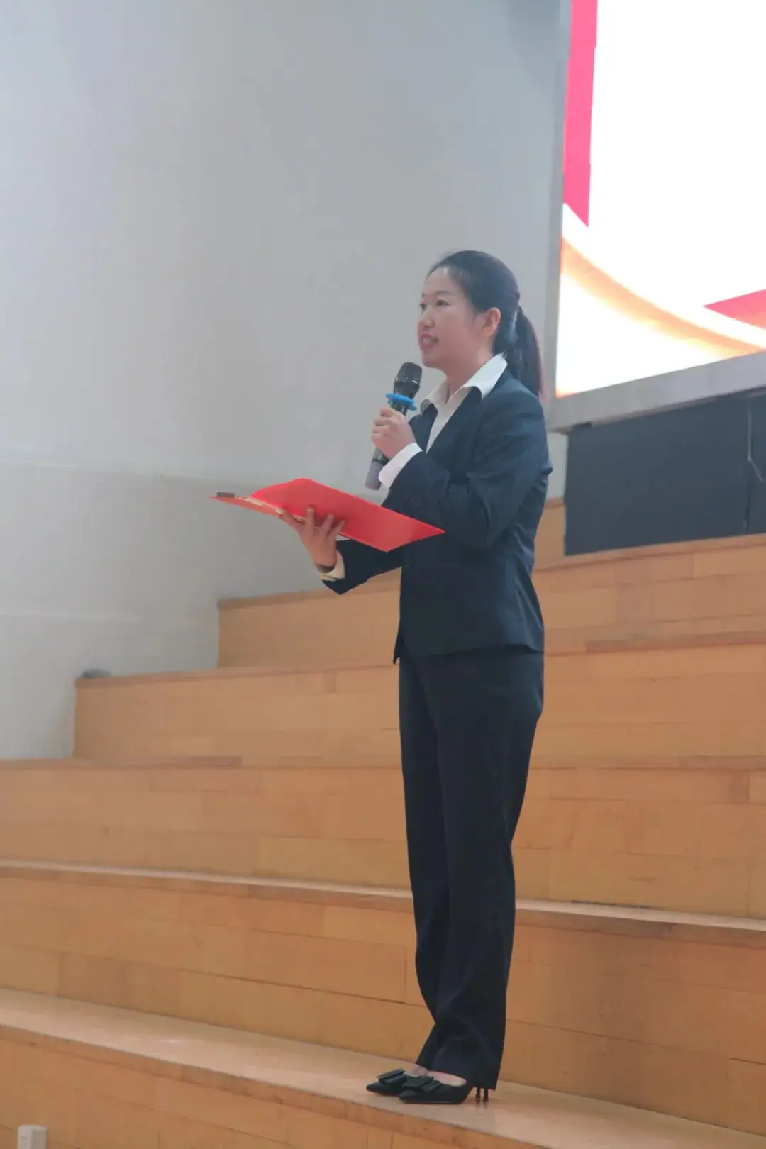 决战高考 拼搏未来|深圳市艺术高中成人礼暨高考百日誓师大会顺利举办-第30张图片-四季读书网