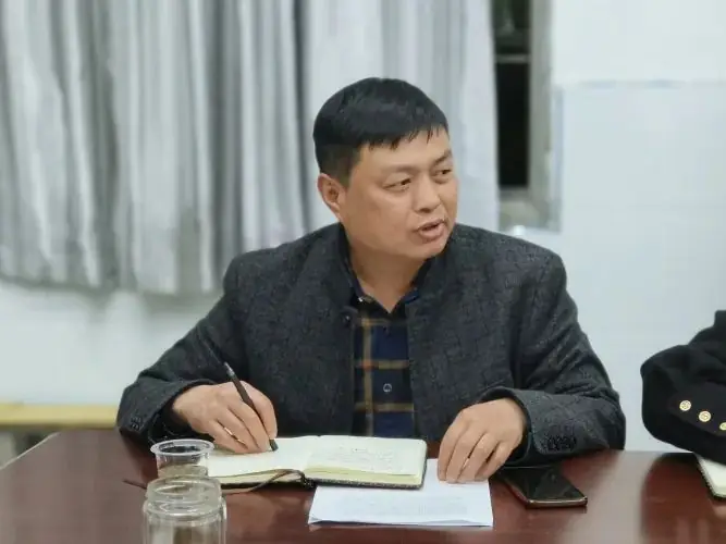龙腾虎跃冲中考,热辣滚烫向未来|汝城县大坪镇中学召开2024年上学期九年级中考备考会-第12张图片-四季读书网