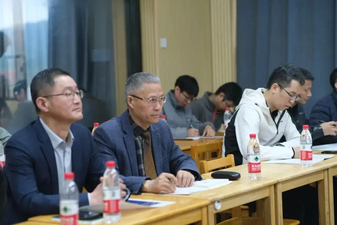【聚焦高考·共研良策】教育部课程教材研究所专家入校指导暨碧桂园学校高考备考策略研讨会-第92张图片-四季读书网