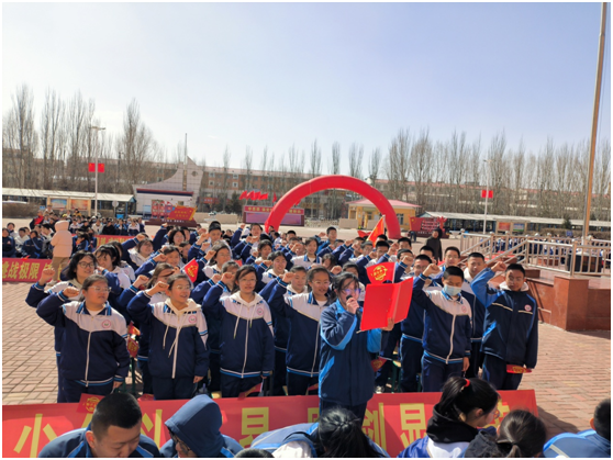 龙跃盛世 圆梦中考——丰镇市实验中学2024年中考百日誓师大会-第16张图片-四季读书网