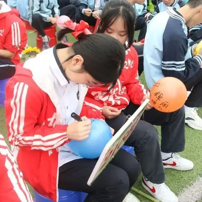 奋战百日赢中考 园艺振翅铸辉煌——南宁市园艺路学校2024年中考百日誓师大会-第105张图片-四季读书网