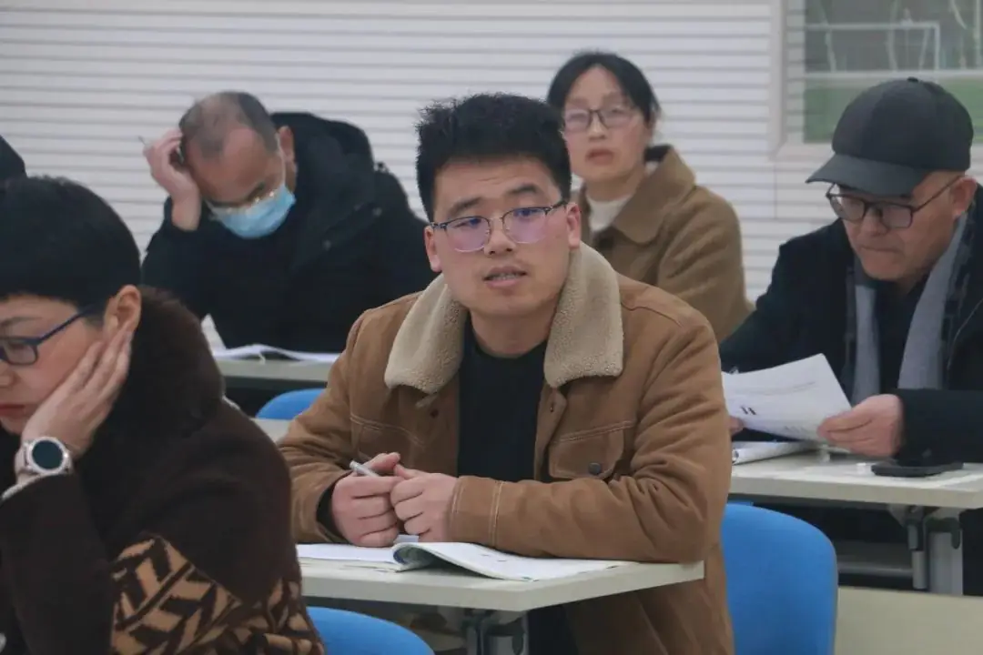 悟透高考题 为学生备考赋能加分——贾汪中学化学学科教研活动-第10张图片-四季读书网