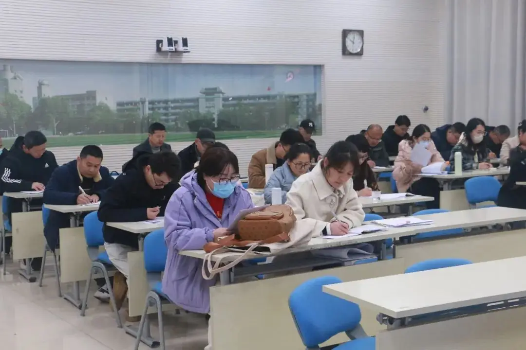 悟透高考题 为学生备考赋能加分——贾汪中学化学学科教研活动-第9张图片-四季读书网