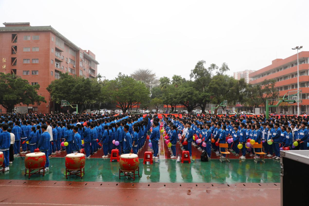 百日誓师酬壮志,六月中考铸辉煌——钦州市第一中学2024年中考百日誓师大会-第15张图片-四季读书网