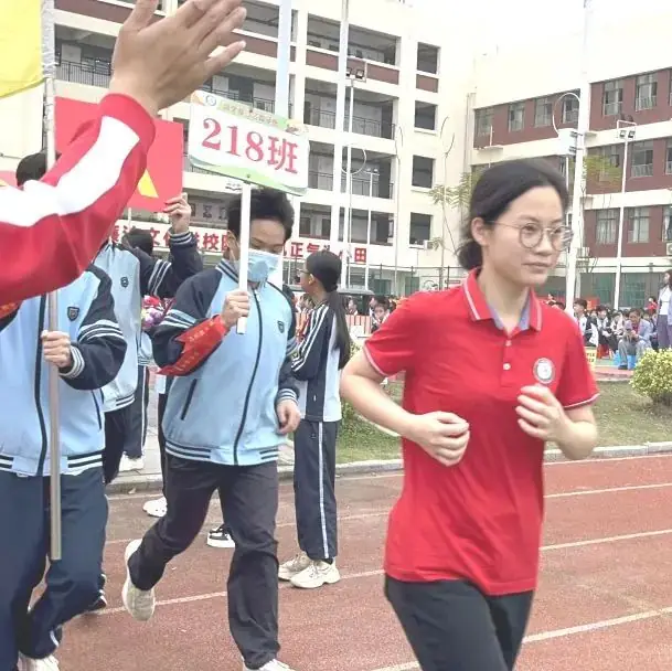 奋战百日赢中考 园艺振翅铸辉煌——南宁市园艺路学校2024年中考百日誓师大会-第21张图片-四季读书网