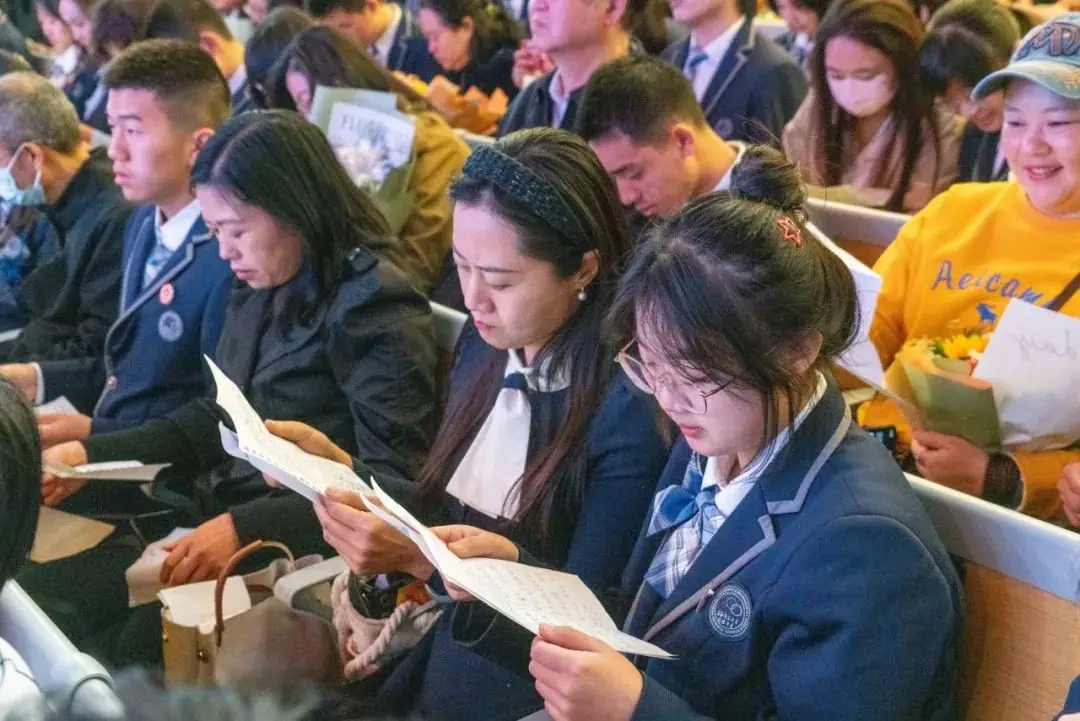 十八志,战高考 | 云南师范大学实验中学高2024届十八岁成人礼暨高考誓师大会-第49张图片-四季读书网