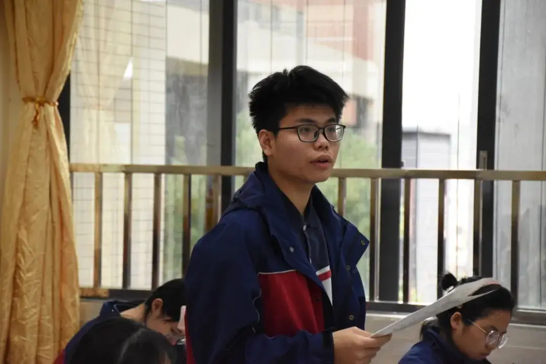 【聚焦高考·共研良策】教育部课程教材研究所专家入校指导暨碧桂园学校高考备考策略研讨会-第51张图片-四季读书网