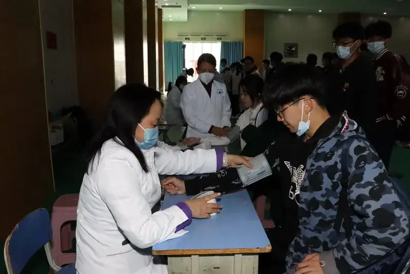 健康体检 迎战高考——河口区第一中学2024年高考查体工作顺利进行中-第59张图片-四季读书网
