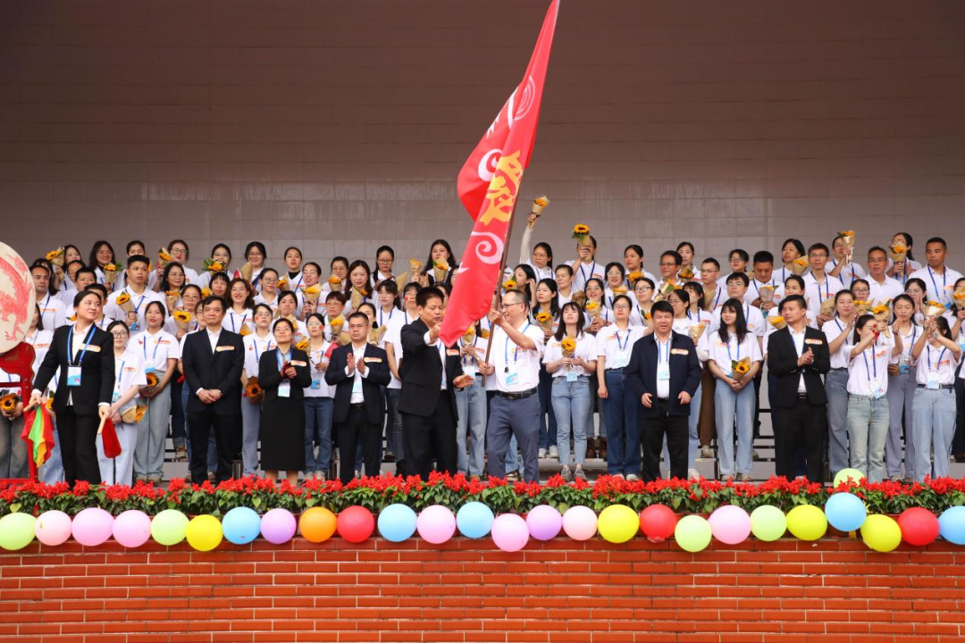 百日誓师酬壮志,六月中考铸辉煌——钦州市第一中学2024年中考百日誓师大会-第25张图片-四季读书网