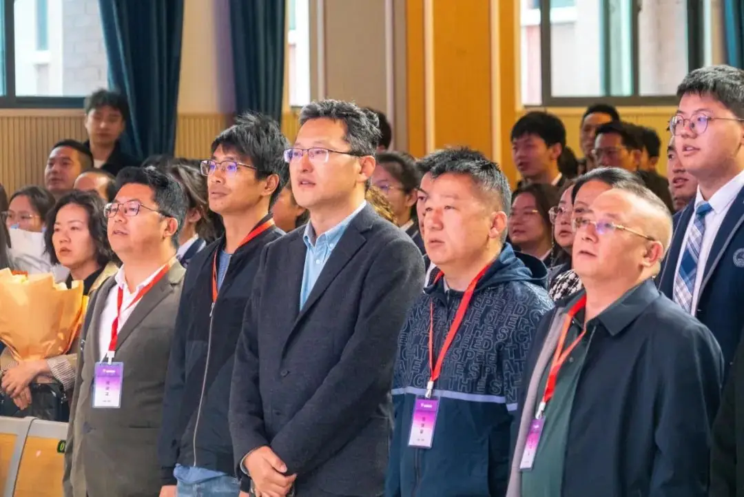 十八志,战高考 | 云南师范大学实验中学高2024届十八岁成人礼暨高考誓师大会-第31张图片-四季读书网