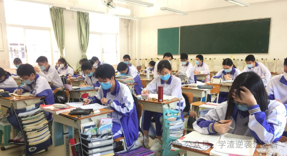 高考前最后两个月的时间,想要提高文综成绩,从这3点突破-第3张图片-四季读书网 高考前最后两个月的时间,想要提高文综成绩,从这3点突破-第3张图片-四季读书网